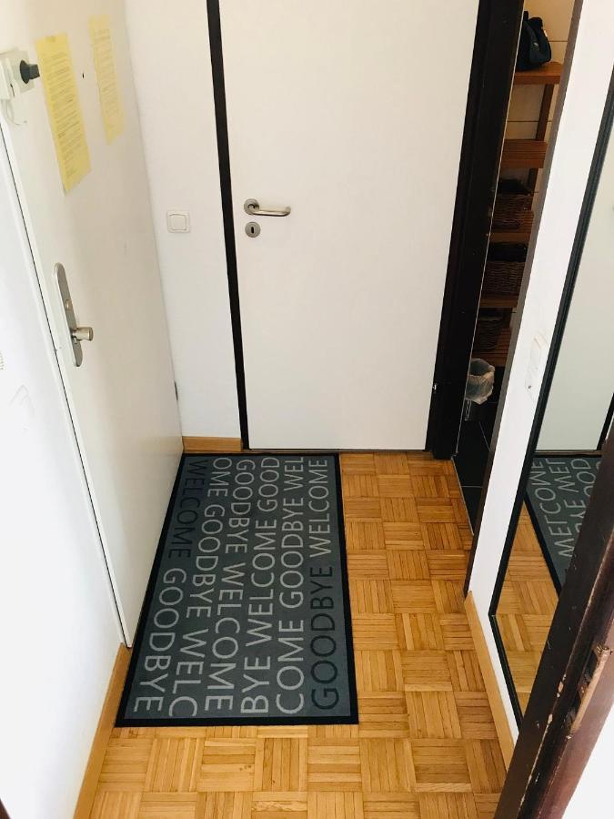 Messe Apartment Koeln West Екстер'єр фото