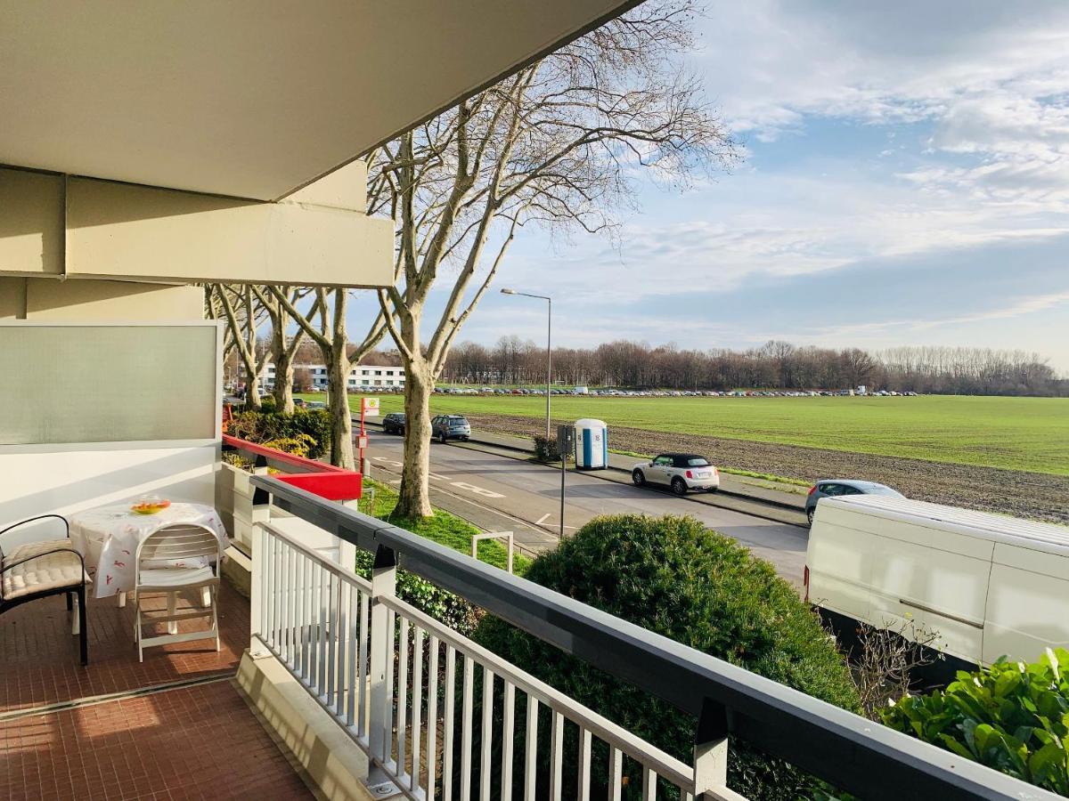 Messe Apartment Koeln West Екстер'єр фото
