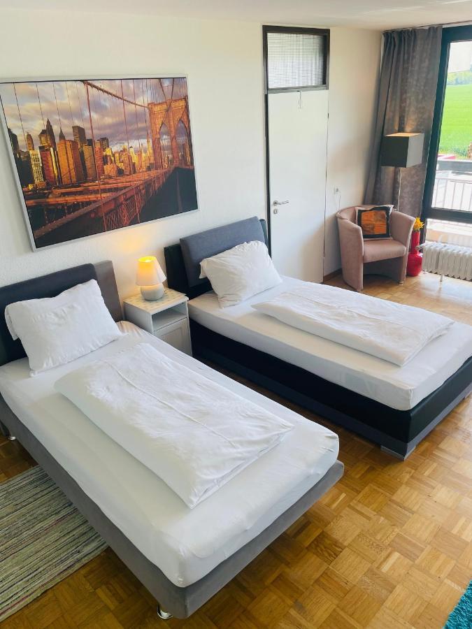 Messe Apartment Koeln West Екстер'єр фото